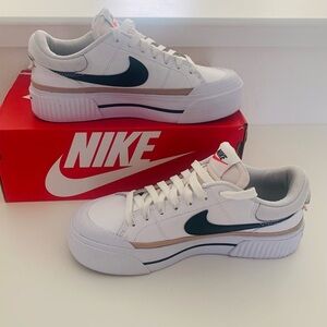 Nike Court Legacy Lift Size 6